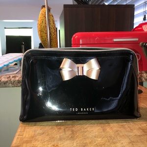 BRAND NEW MAKEUP BAG!